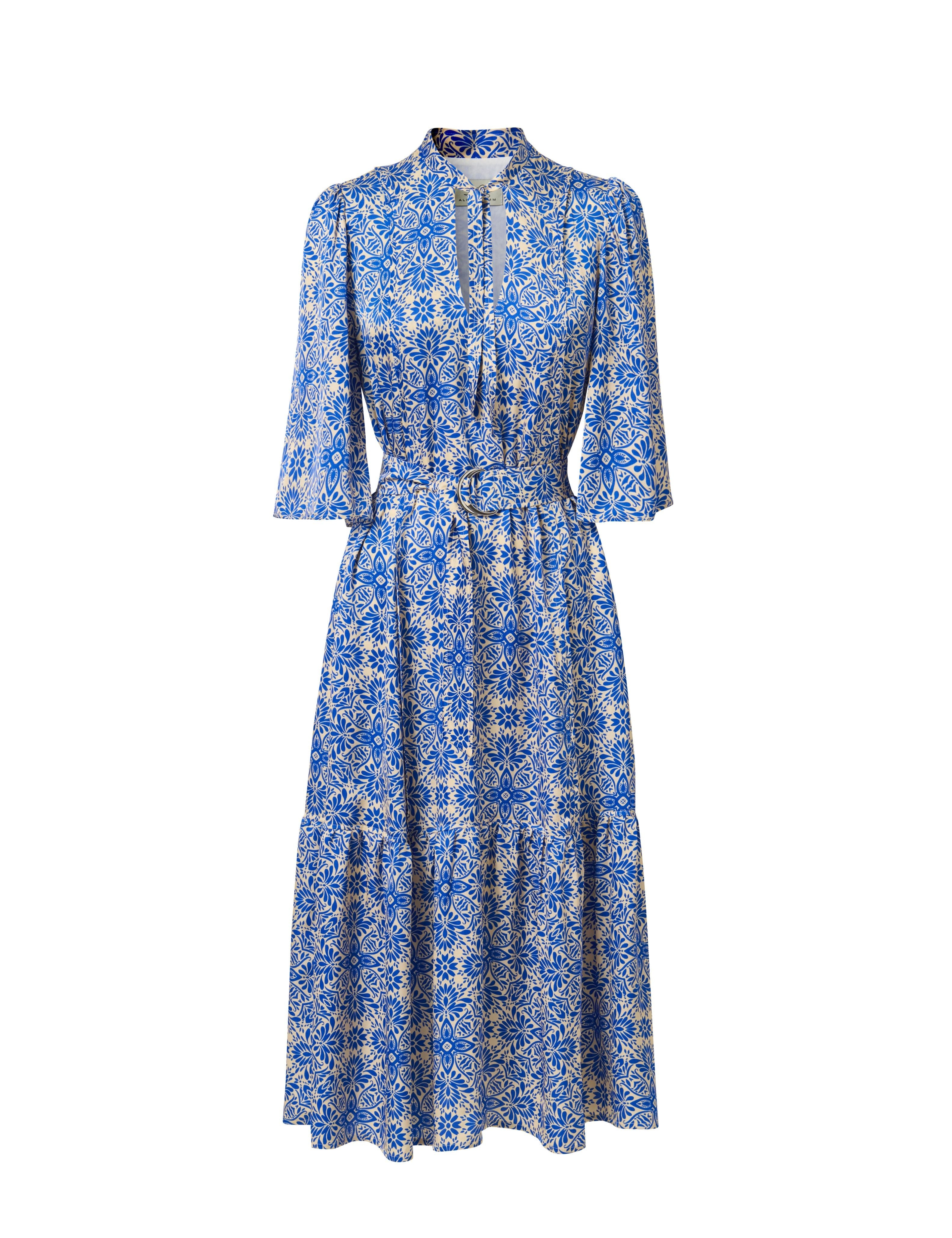Elegantes Kleid in blau von Alina Klemm, gefertigt in Norddeutschland