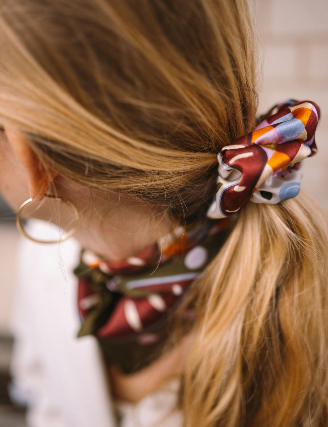 Scrunchies Seide gemustert bunt von Alina Klemm