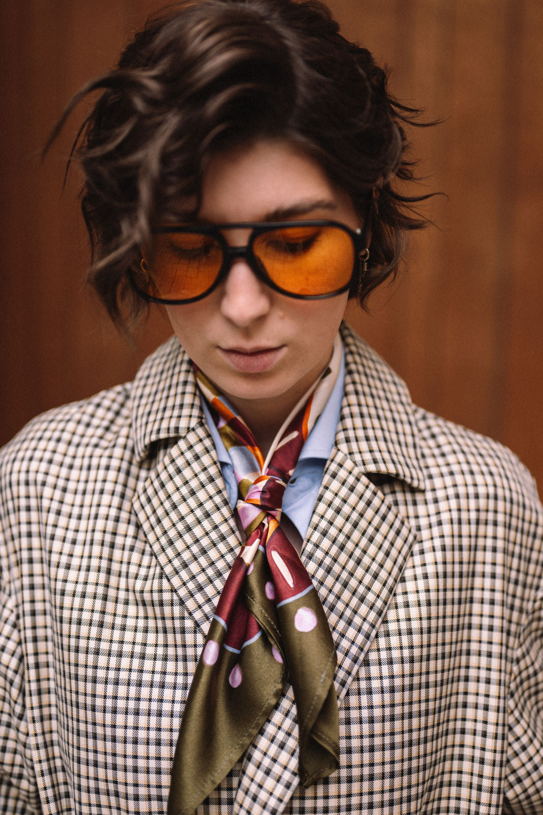 Seiden Tücher oliv Alina Klemm Detail Herbst Outfit