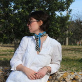 Seidenband blau Karomuster Tragevariante