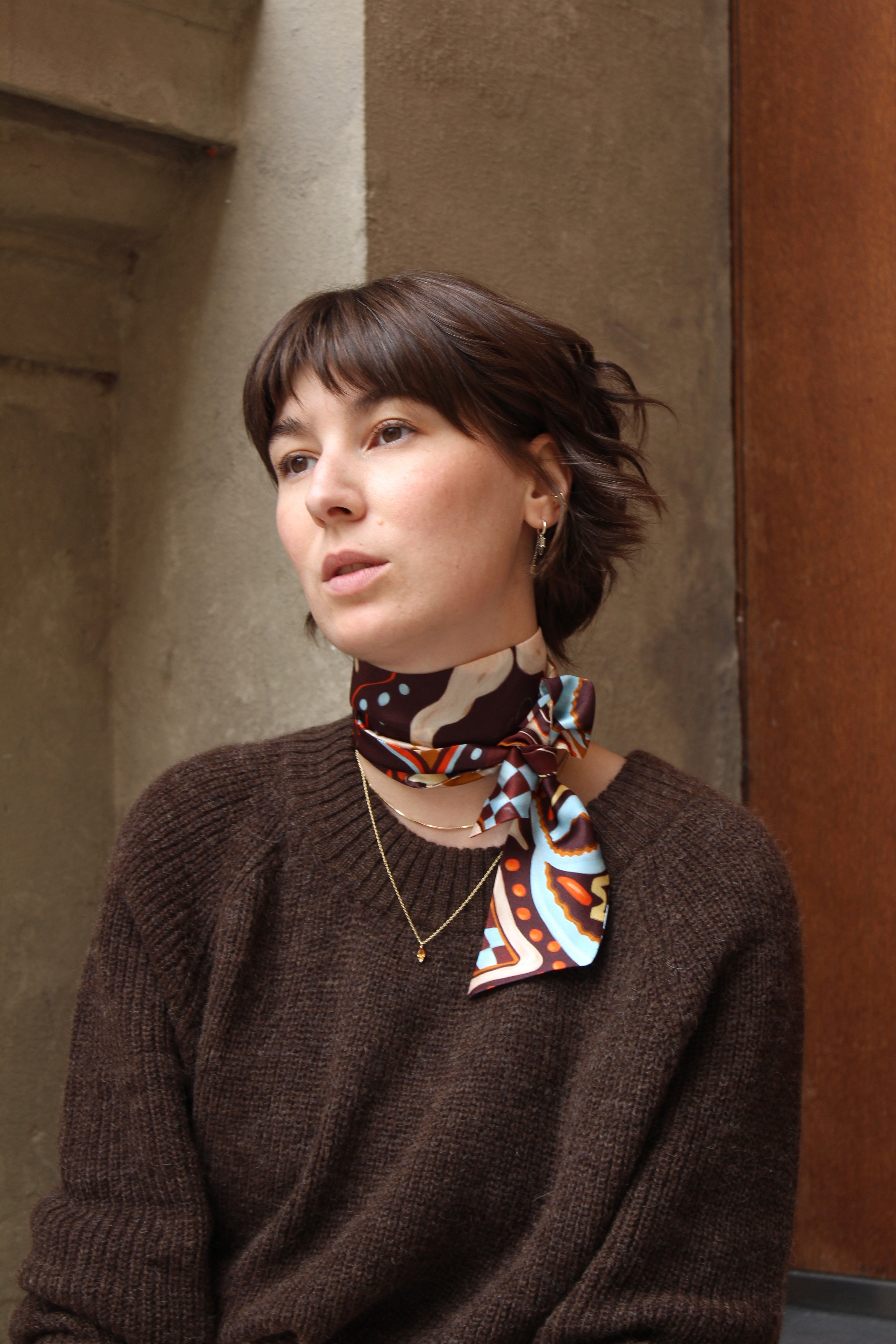 Seidenband in braun blau gemustert von Alina Klemm