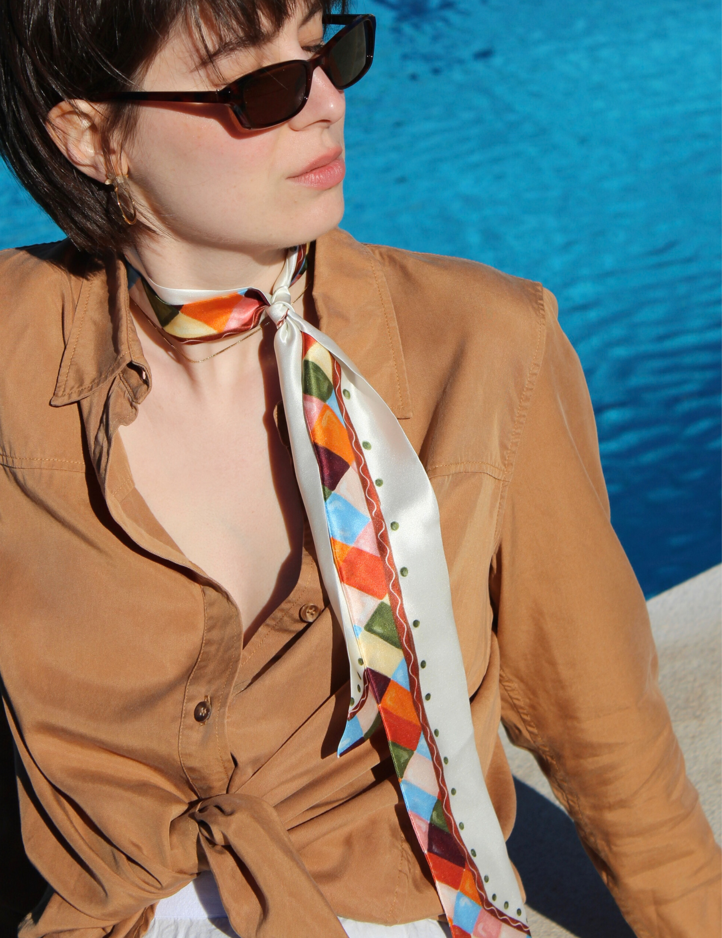 Seidenschal bunt weiss