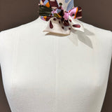 Seidenschal rosa bunt kariert Tragebild