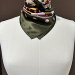 Seidentuch Dreieck Bindung bunt gemustert