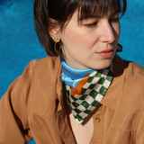 Seidentuch blau orange gruen gemustert 