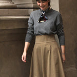 Weiter Rock mit hohen Bündchen, tailliert in oliv gruen