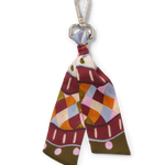 bunter Taschenanhänger mit silbernen Karabiner