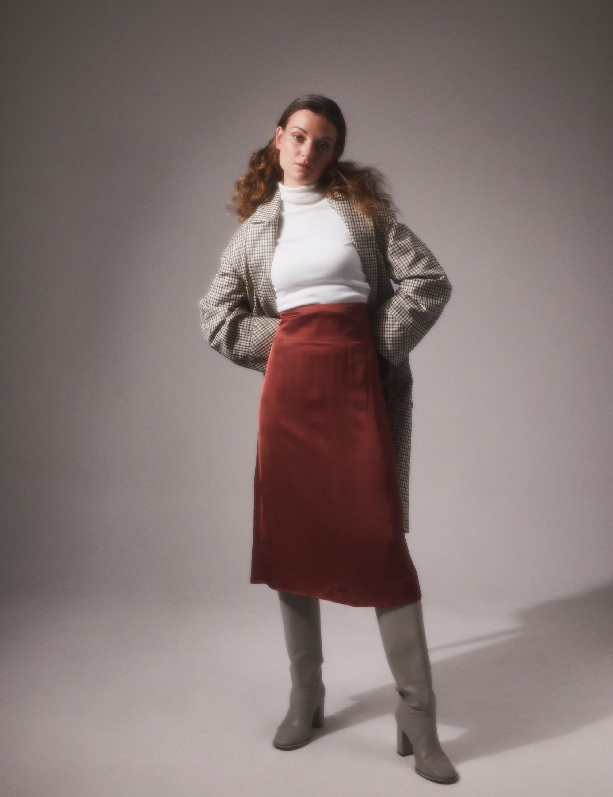 Taillenrock rot aus viskose satin